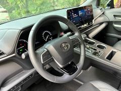 Toyota Sienna 2.5L Hybrid Premium Edition - фото 19