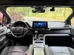 Toyota Sienna 2.5L Hybrid Premium Edition - фото 20
