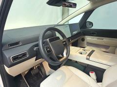 Li Auto MEGA Ultra Smart Refresh Edition - ფოტო 13