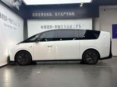 Li Auto MEGA Ultra Smart Refresh Edition - ფოტო 6