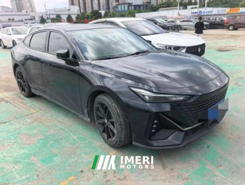 2022 Changan UNI-V 1.5T Version - автомобиль из Китая