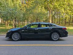 Toyota Camry Hybrid 2.0L Premium - фото 11