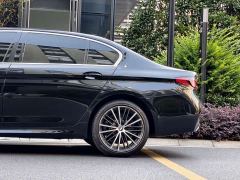BMW 5 Series 530Li Premier M Sport Package - фото 6