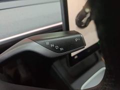 Tesla Model Y Rear-Wheel Drive - ფოტო 13