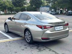 Lexus ES 200 Excellence Edition - ფოტო 7