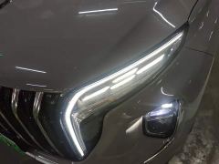 FAW Red Flag HS7 PHEV 2.0T PHEV AWD Flagship Edition 6-Seater - фото 5