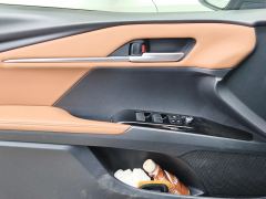 Toyota Camry Dual-Engine 2.0HGVP Luxury Edition - photo 12