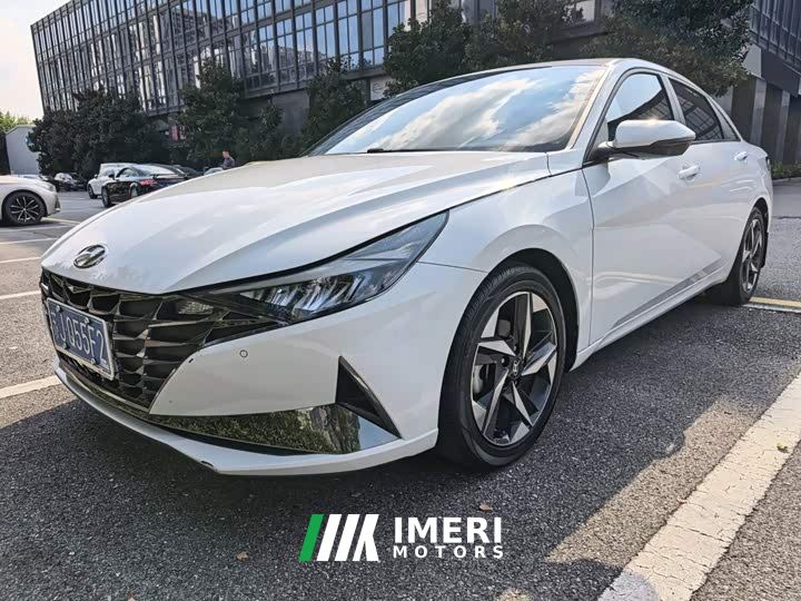 Hyundai Elantra 1.5L CVT Luxury