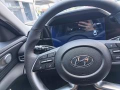 Hyundai Elantra 1.5L CVT Luxury - ფოტო 10