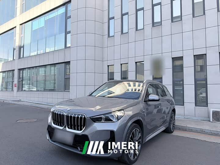 BMW X1 sDrive25Li M Sport Package - автомобиль из Китая