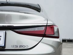 Lexus ES 200 Excellence Edition - photo 7