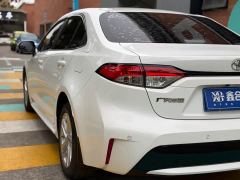 Toyota Corolla 1.8L CVT Luxury - фото 11