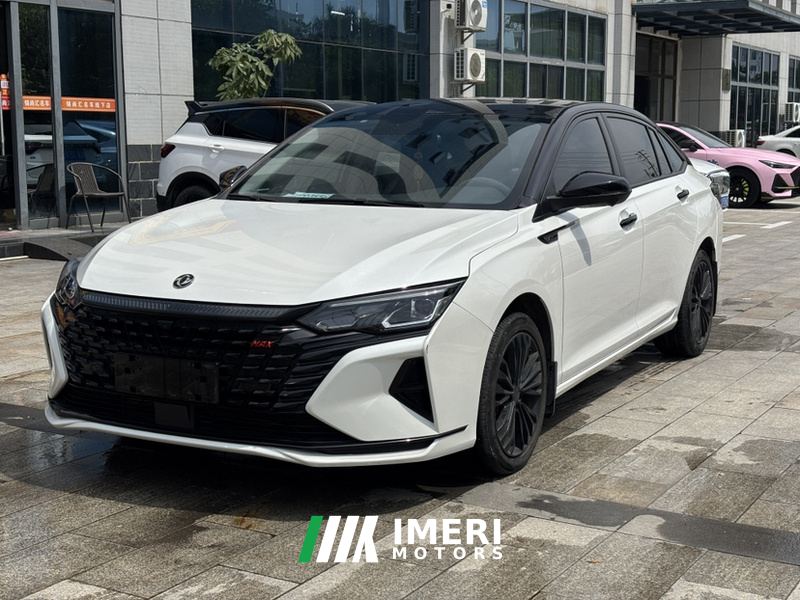 Dongfeng Fengshen Yixuan 230T Dual-clutch Chasing Light Knight Edition