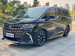 Toyota Alphard Hybrid 2.5L Premium Edition - фото 1