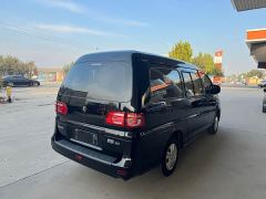Dongfeng Lingzhi Facelift Struggle M5L 2.0L Base 9-seater - photo 4
