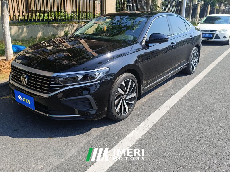 Volkswagen Passat Distinguished Edition 330TSI Elite Edition - автомобиль из Китая