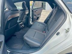 Toyota Avalon Hybrid 2.0L Luxury - фото 10