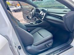 Toyota Avalon Hybrid 2.0L Luxury - фото 12