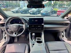 Toyota Avalon Hybrid 2.0L Luxury - фото 14