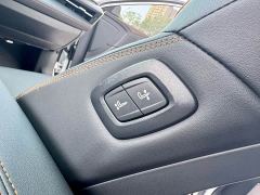 Toyota Avalon Hybrid 2.0L Luxury - фото 17