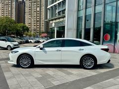 Toyota Avalon Hybrid 2.0L Luxury - фото 3