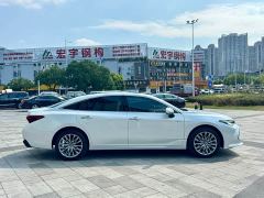 Toyota Avalon Hybrid 2.0L Luxury - фото 7