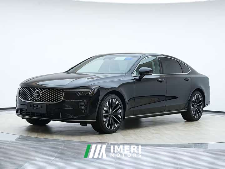 Volvo S90 B5 Intelligent Luxury Edition - автомобиль из Китая