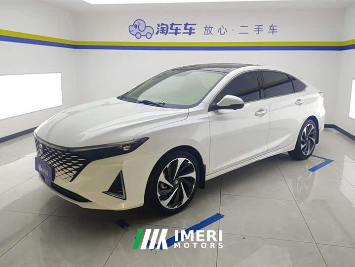 Changan UNI-V 2023 1.5T DCT Pilot Edition