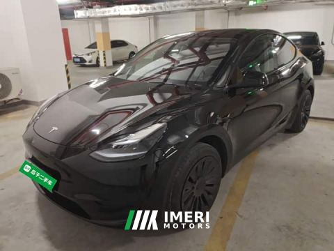 2024 Tesla Model Y Rear-Wheel Drive