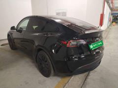 Tesla Model Y Rear-Wheel Drive - ფოტო 4