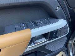 Land Rover Defender 110 3.0T P400 Dark Edition - ფოტო 16