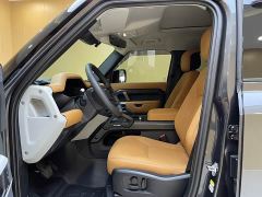 Land Rover Defender 110 3.0T P400 Dark Edition - ფოტო 4