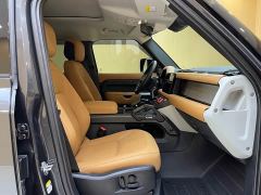 Land Rover Defender 110 3.0T P400 Dark Edition - ფოტო 6