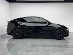 Tesla Model Y Long Range All-Wheel Drive - ფოტო 19