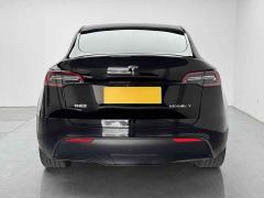 Tesla Model Y Long Range All-Wheel Drive - ფოტო 4