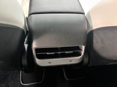 Tesla Model Y Performance All-Wheel Drive - photo 9