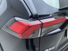 Toyota RAV4 2.0L CVT FWD Urban Edition - фото 12