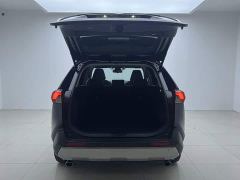 Toyota RAV4 2.0L CVT FWD Urban Edition - фото 17