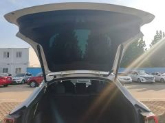Tesla Model Y Standard Range RWD - ფოტო 18