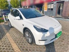 Tesla Model Y Standard Range RWD - ფოტო 3