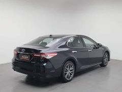 Toyota Camry Hybrid Luxury - фото 2