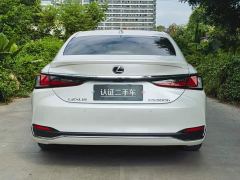 Lexus ES 300h Excellence Edition - ფოტო 6