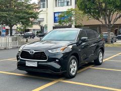 Toyota Highlander Hybrid 2.5L AWD Elite 7-Seater - фото 1