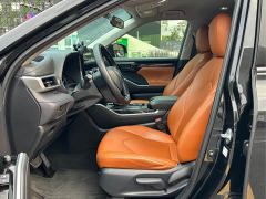 Toyota Highlander Hybrid 2.5L AWD Elite 7-Seater - фото 10