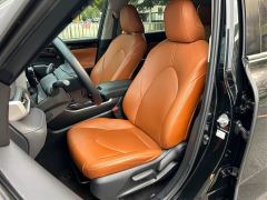 Toyota Highlander Hybrid 2.5L AWD Elite 7-Seater - фото 11