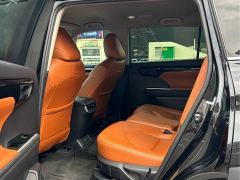 Toyota Highlander Hybrid 2.5L AWD Elite 7-Seater - фото 13
