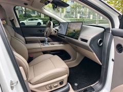 Li Auto i8 Standard Edition - фото 9