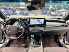Lexus ES 200 Excellence Edition - фото 7