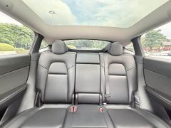 Tesla Model Y Rear-Wheel Drive - ფოტო 12