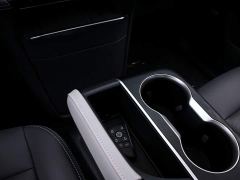 Buick GL8 Luxurious Edition Premium Trim - ფოტო 9